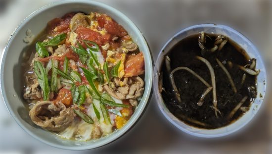 豚トマト丼ともやし海苔スープ